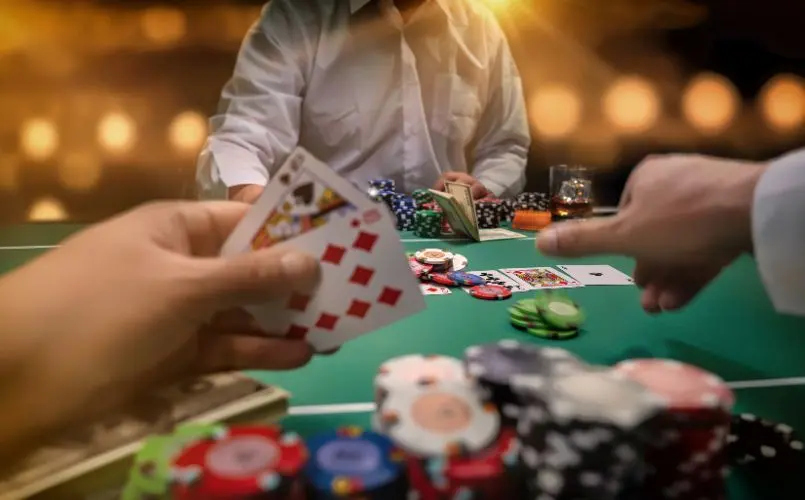 Bí kíp chơi Poker như các tay chơi chuyên nghiệp